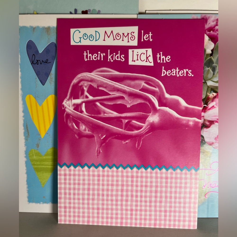 5 Happy Mother’s Day Hallmark Greeting Cards Butterflies Flowers Dog Spa Hearts - Picture 6 of 12